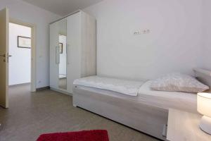 Apartment in Crikvenica 34970