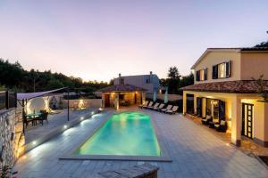 Holiday home in Krsan 8887