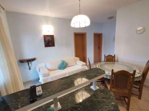 Two-Bedroom Apartment in Vinisce I