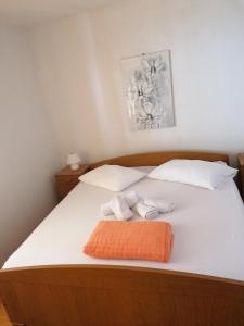 Two-Bedroom Apartment in Baric Draga I 