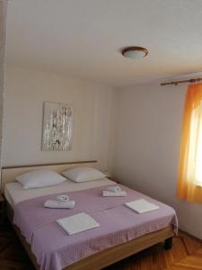 Two-Bedroom Apartment in Baric Draga I