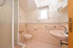 Apartment Pakostane 7 