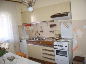 Apartment in Crikvenica 14028