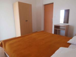 Apartment in Starigrad-Paklenica 6806 