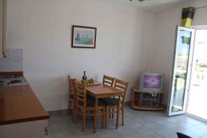 Apartment Povljana 3