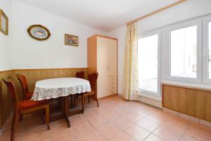 Holiday home in Premantura/Istrien 10806 