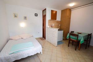 Studio Apartment Pula near Sea 2