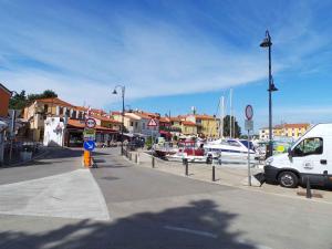 Apartment in Vrbnik/Insel Krk 13612 