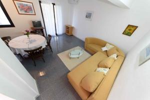 Apartment Kozino 12
