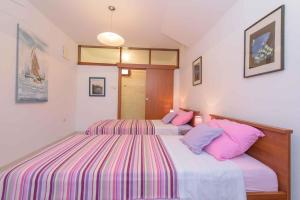 Apartment in Okrug Gornji 6132