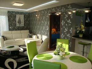 Viola Harmony Apartman