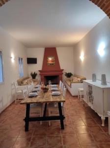 CORTIJO RURAL FLOR DE CAZALLA