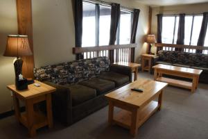 Three-Bedroom Townhouse room in Woodside Dells Hotel