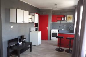 Appartements Toulon Est La Valette Studio 35m2 dominant parking proche mer : photos des chambres