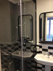 Hotel Le Petit Chomel photo 21