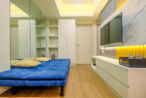 New Furnished and Enjoy 2BR at Meikarta Apartment By Travelio