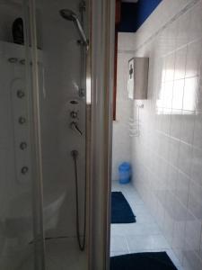 Dreibettzimmer mit eigenem Bad