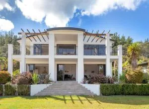 Augusta Grand Pauanui, a Golfers Dream House - 泰鲁阿