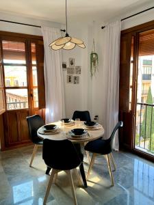 ECO CENTER GRANATENSIS (ÁTICO-CATEDRAL)