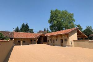 Maisons de vacances Ancien Haras refait a neuf a 3 km de Vonnas : photos des chambres