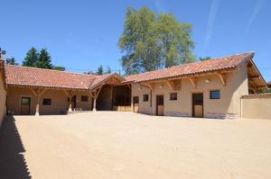 Maisons de vacances Ancien Haras refait a neuf a 3 km de Vonnas : photos des chambres