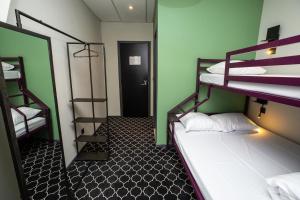 Triple Room room in Safestay Brussels