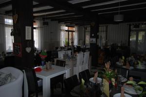 Hotels Hotel & Restaurant Le Chalvet : photos des chambres