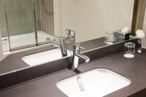 Double Room with Sofa Bed room in Holiday Inn Ipswich Orwell an IHG Hotel