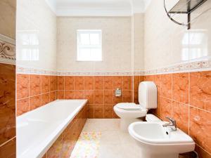 Simple Beach Lovers Retreat in Espiche #1888