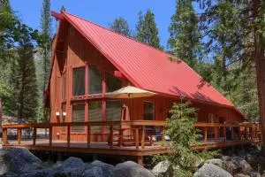 92R Jolie Cabin - North Wawona