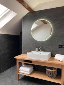 B&B / Chambres d'hotes Domaine Jacqueline Pere & Filles : photos des chambres