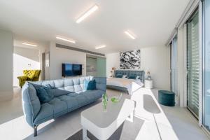 Barreirinha Suite Top Floor by HR Madeira