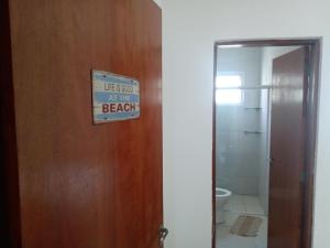 Lindo sobrado a 100 m praia do Aruan.