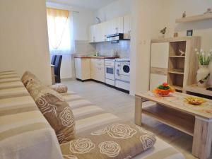 Apartment in Baric Draga 38614