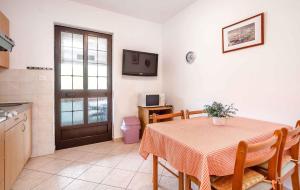 Apartment in PorecIstrien 38611