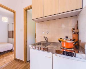 Apartment in Vrbnik - Insel Krk 36873