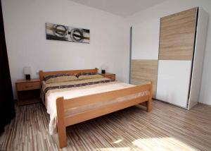 Apartment in Vrbnik - Insel Krk 36872