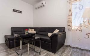 Apartment in Vrbnik - Insel Krk 36800