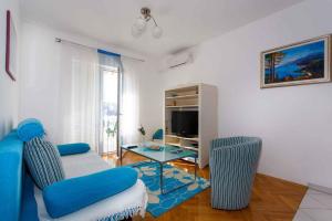 Apartments in Vrbnik/Insel Krk 36771 