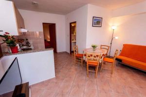 Apartment in Vrbnik/Insel Krk 36856 