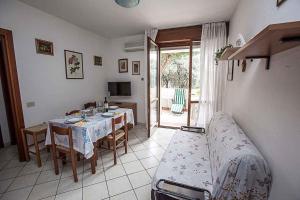 Apartment in Rosolina Mare 25066