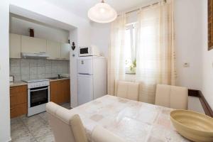 Apartments in Crikvenica 5669