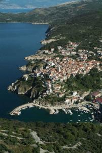 Apartment in Vrbnik/Insel Krk 13603 