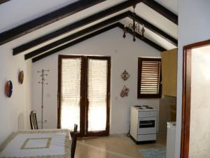 Apartment in Zlarin with balcony, W-LAN, washing machine (3813-1) 