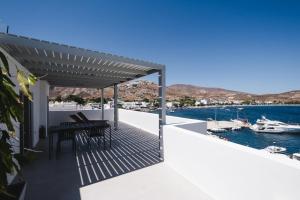 Chill & Co. Serifos Seriphos Greece