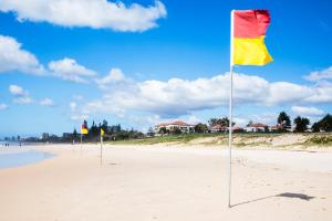 Golden Riviera Absolute Beachfront Resort