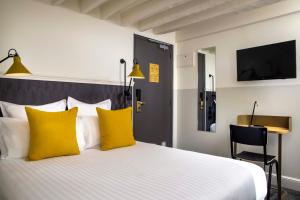 Hotels Hotel Des Mines : photos des chambres