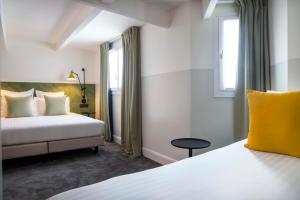 Hotels Hotel Des Mines : Chambre Triple