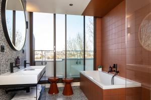 Hotels Hotel du Port : photos des chambres