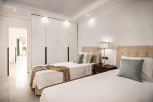 puerto banus beachalcazaba